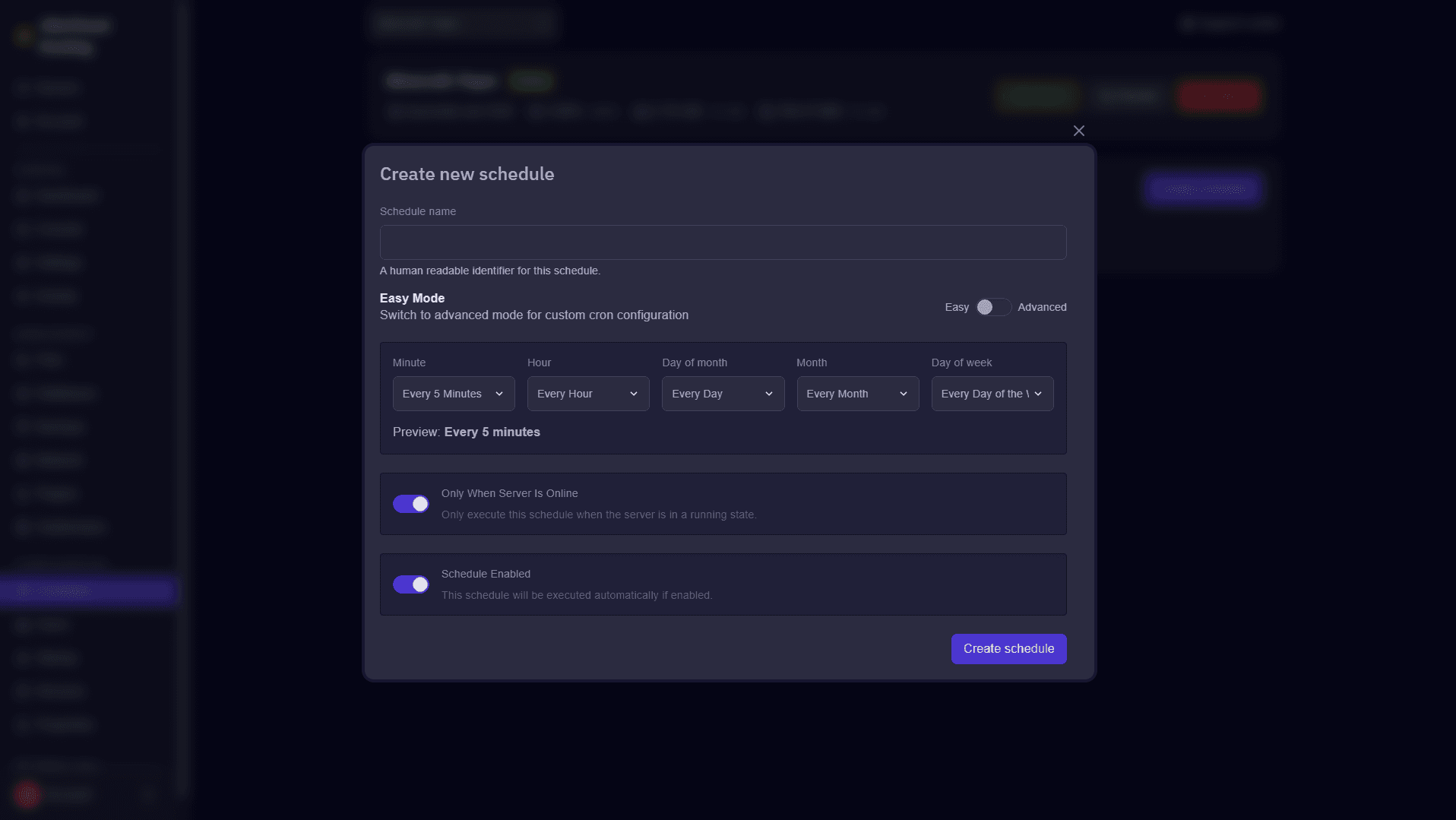 Panel de control Pterodactyl - Programar horarios (modo oscuro)